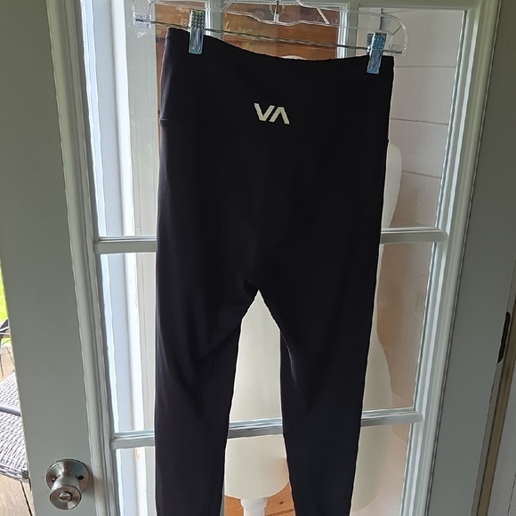 RVCA Black Active Leggings - Picture 5 of 5